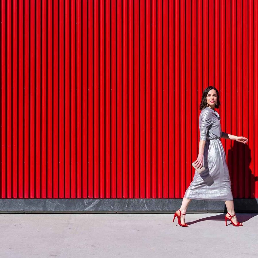 attractive-girl-in-heels-outdoors-EEDJK8E-1.jpg